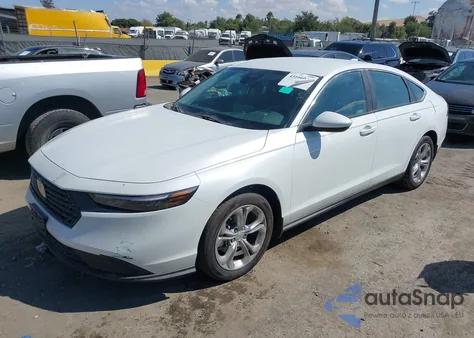 2024 Honda Accord Lx z USA, uszkodzony, nr VIN 1HGCY1F27RA055106